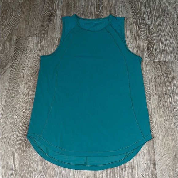 Lululemon size 6 Teal Sleeveless Womens tank top athletic workout running - Picture 1 of 5